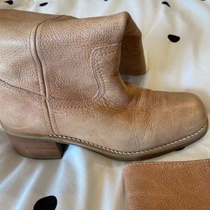 Amanda smith boots